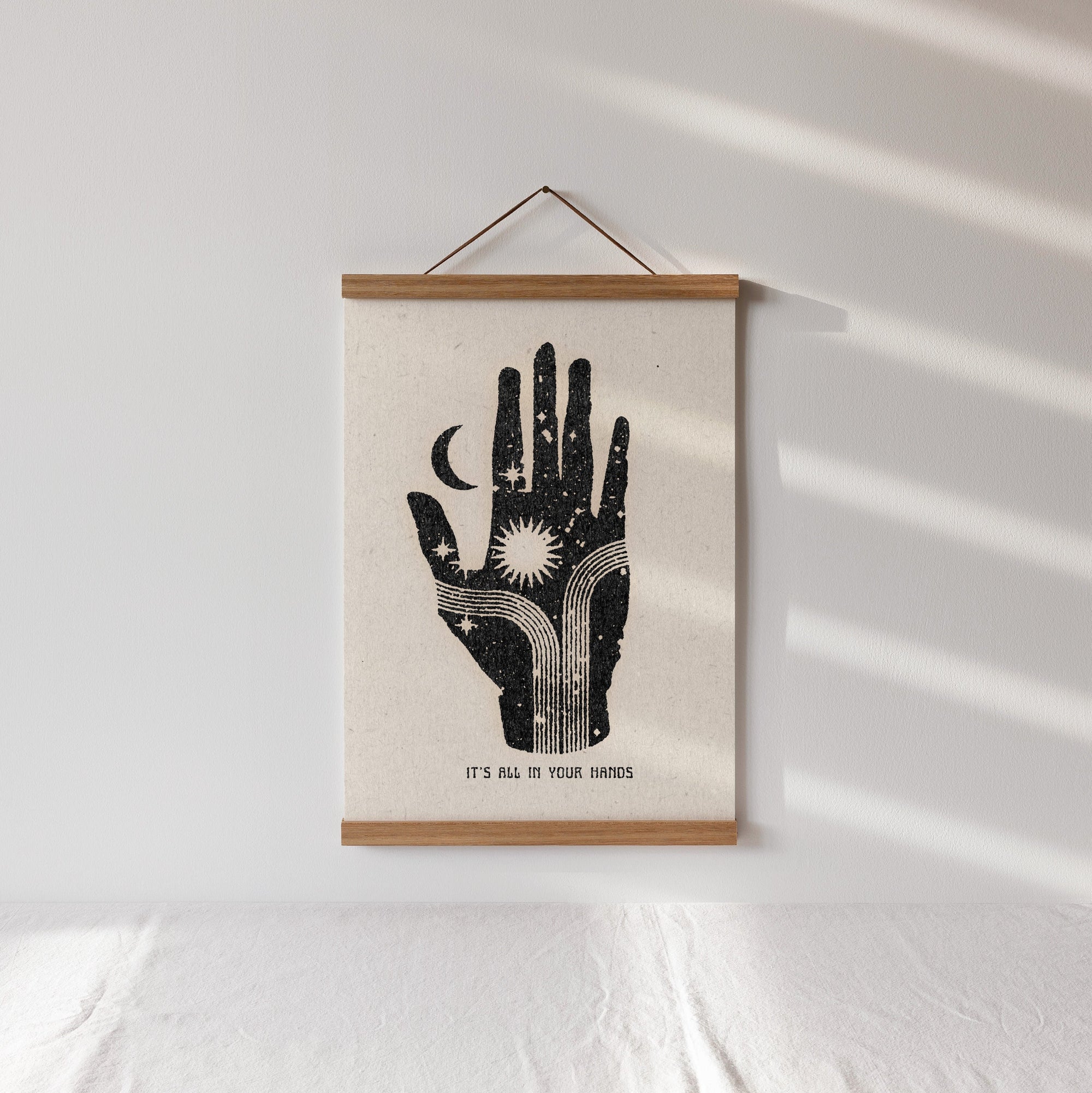 'In Your Hands' Frame Set